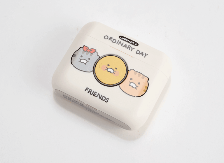 카카오프렌즈 춘식이가 그려진 'ORDINARY DAY' 전동 손톱깎이 제품 포장 상자